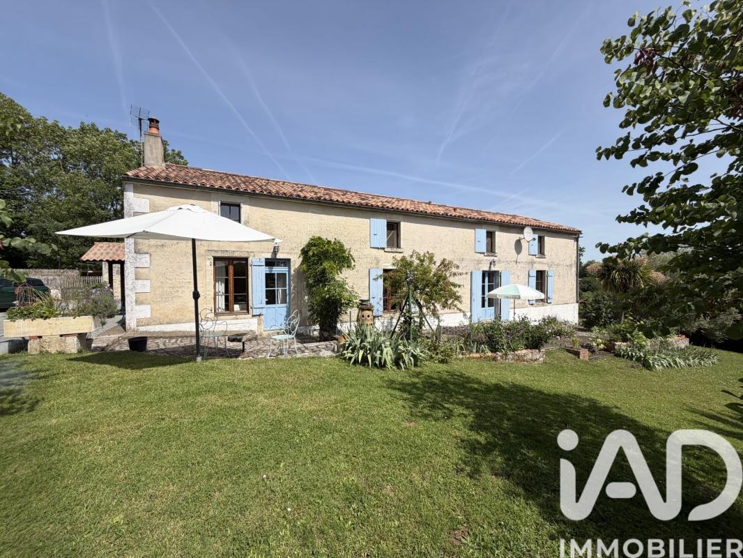 Maison 5 Pièce(s) Saint-Hilaire-des-Loges