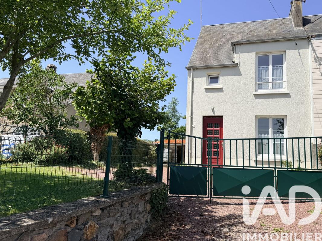 Maison 4 Pièce(s) Roncey