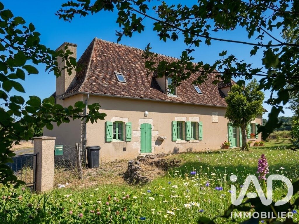 Maison 9 Pièce(s) Antigny