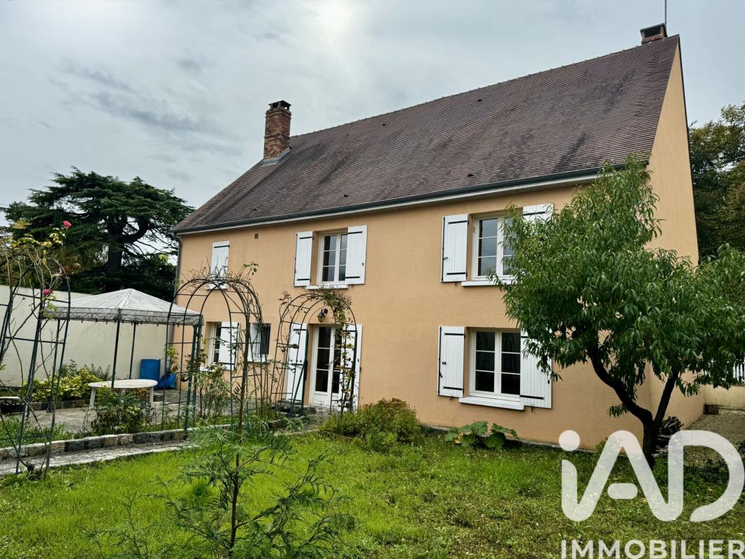 Maison 4 Pièce(s) Nemours