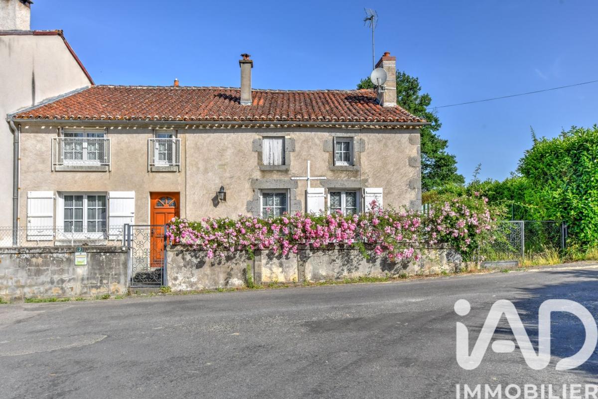 Maison de village 6 Pièce(s) Val-d'Oire-et-Gartempe