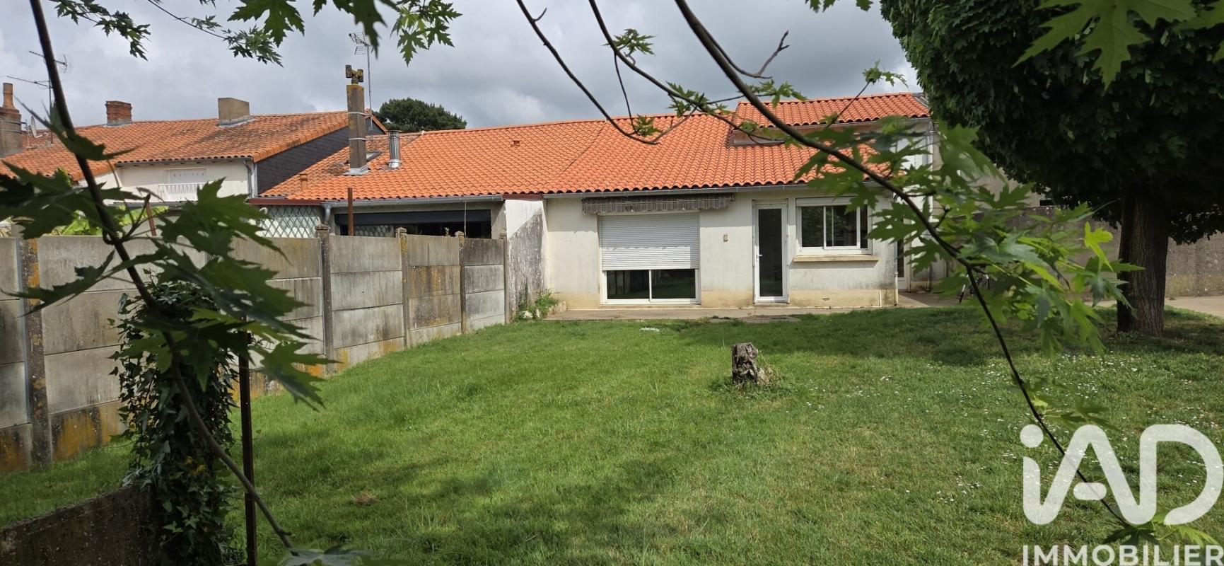 Maison de ville 4 Pièce(s) Le May-sur-Èvre