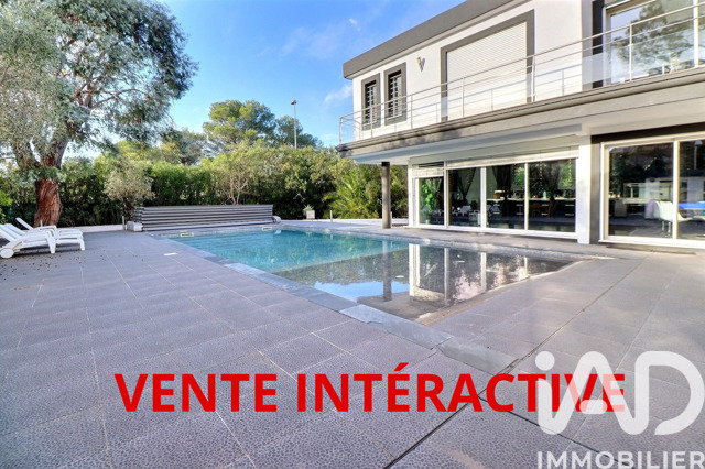 Villa 7 Pièce(s) Saint-Raphaël