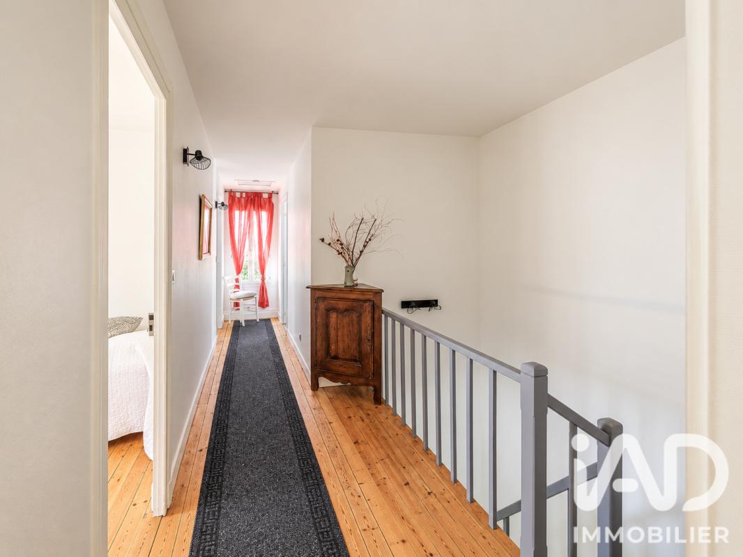 Maison 5 Pièce(s) Saint-Seurin-sur-l'Isle - Photo 10