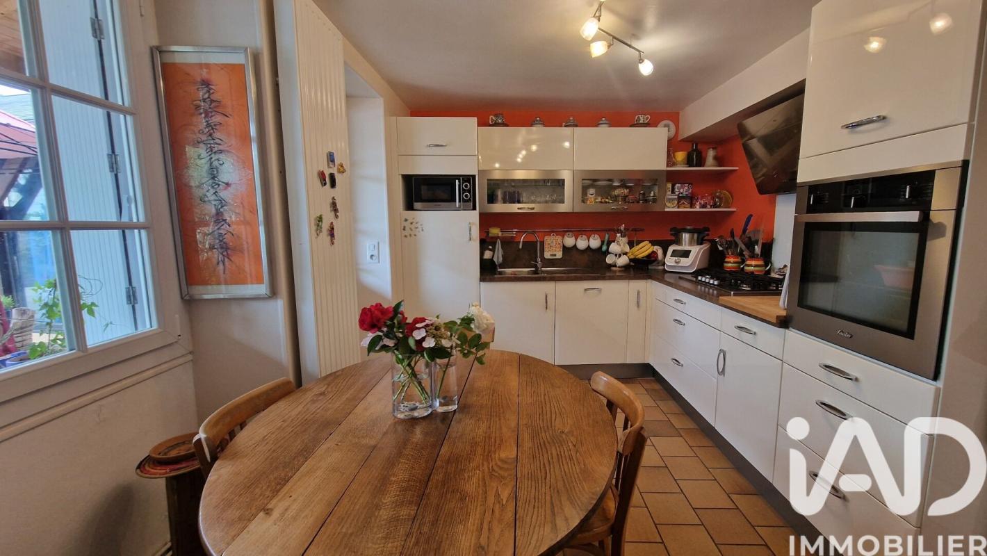 Maison traditionnelle 7 Pièce(s) Beaumont-en-Véron