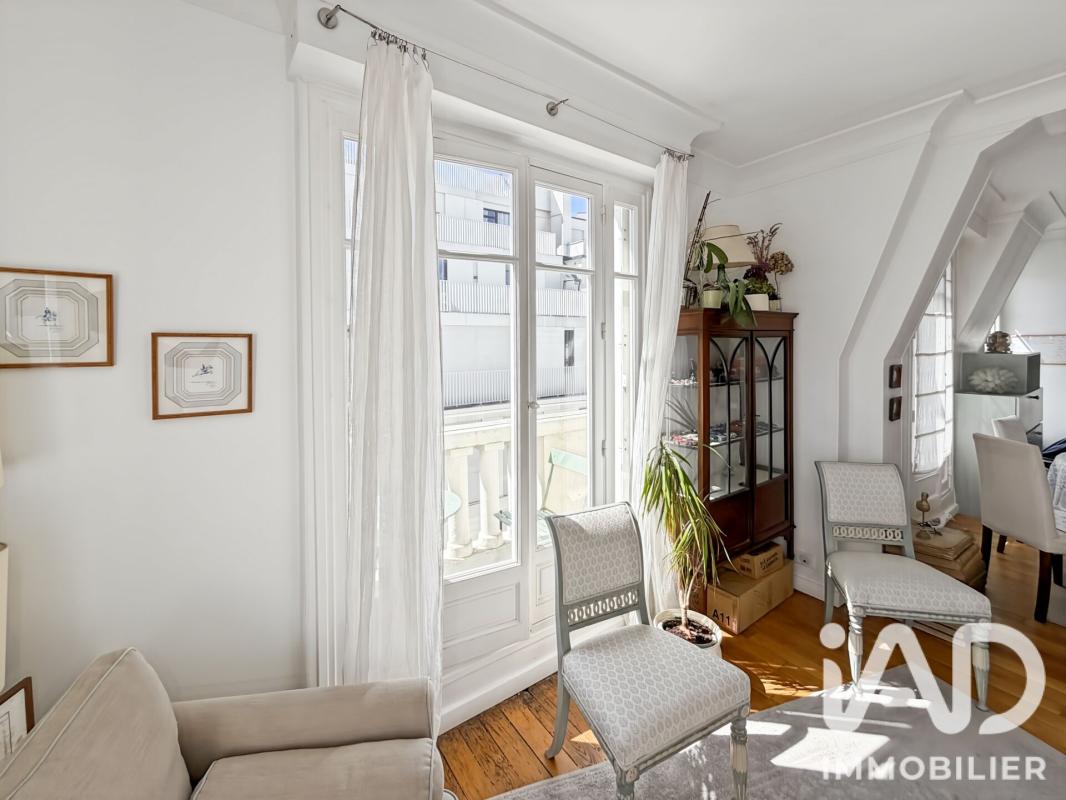 Appartement 2 Pièce(s) Paris 15eme Arrondissement