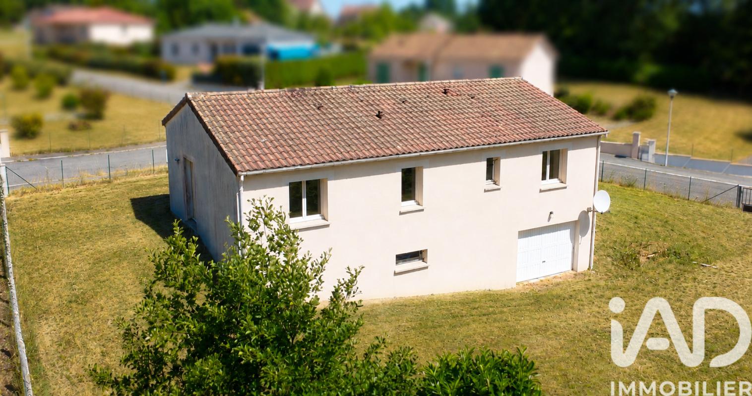 Maison 4 Pièce(s) Châlus