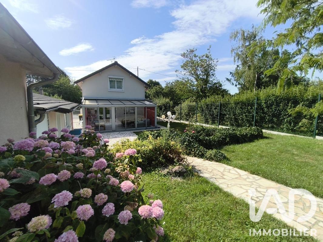 Maison 4 Pièce(s) Condé-Sainte-Libiaire