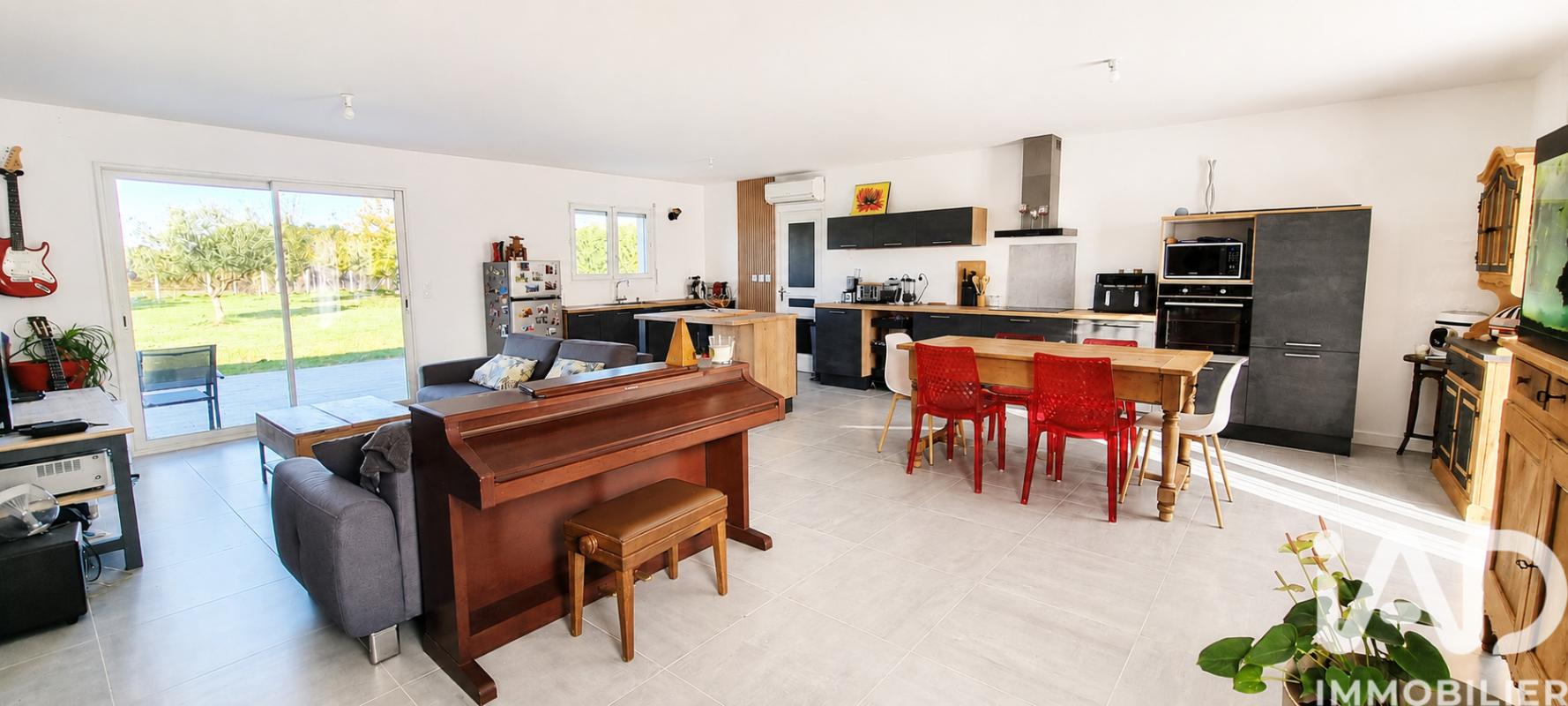 Maison 5 Pièce(s) Cercoux