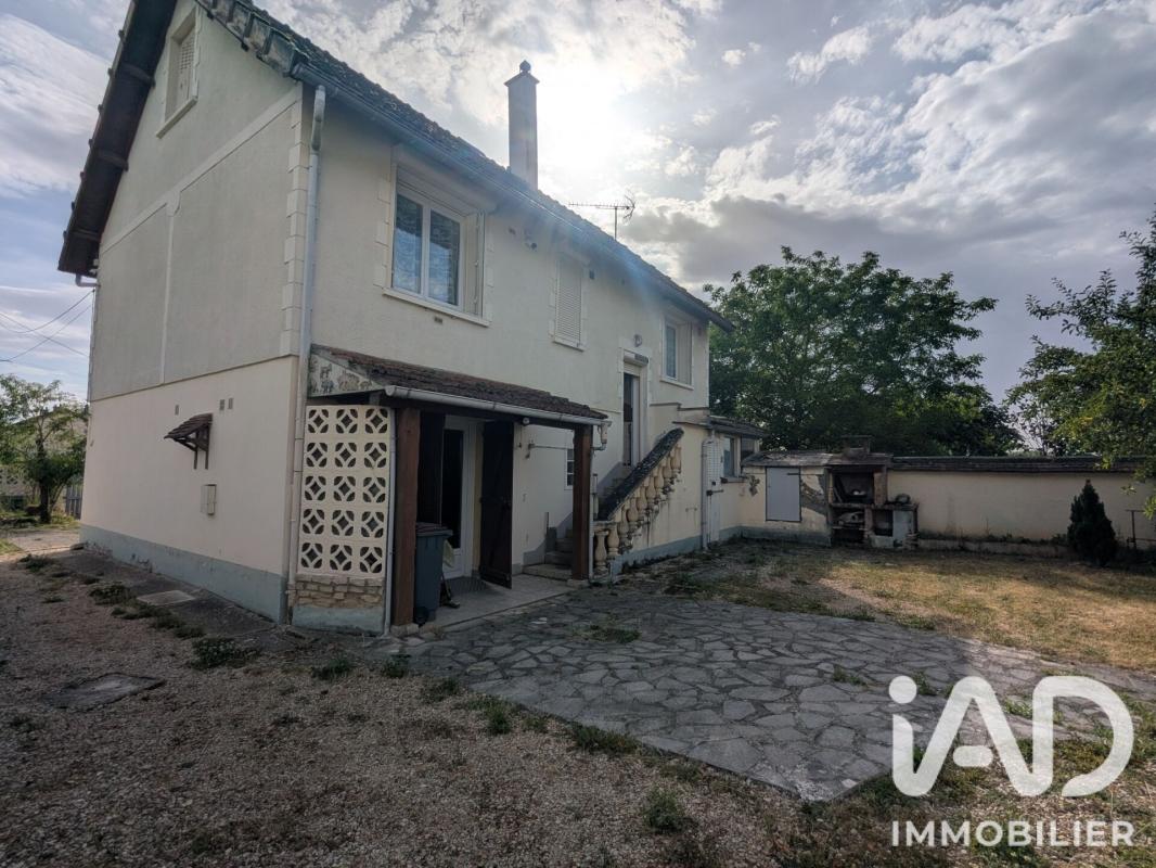 Maison 6 Pièce(s) Charmoy