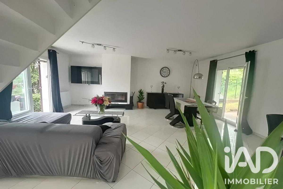 Maison 8 Pièce(s) Corbeil-Essonnes - Photo 2