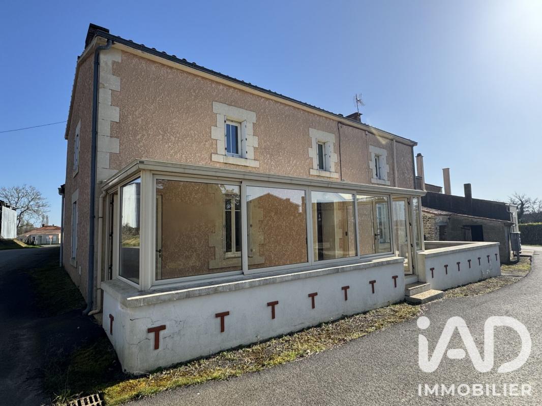 Maison de village 5 Pièce(s) Rives-d'Autise