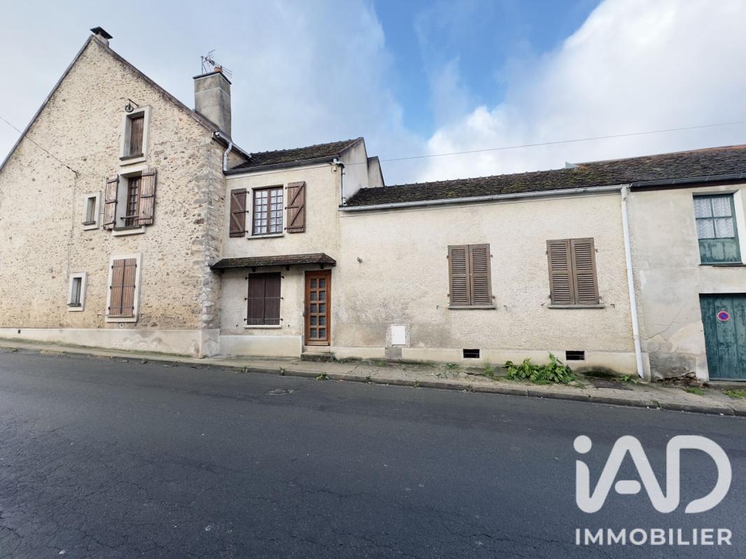 Maison 4 Pièce(s) La Chapelle-Gauthier
