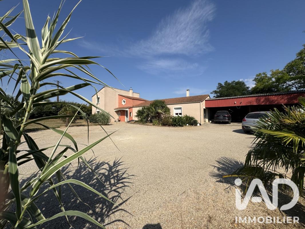 Maison 8 Pièce(s) La Châtaigneraie