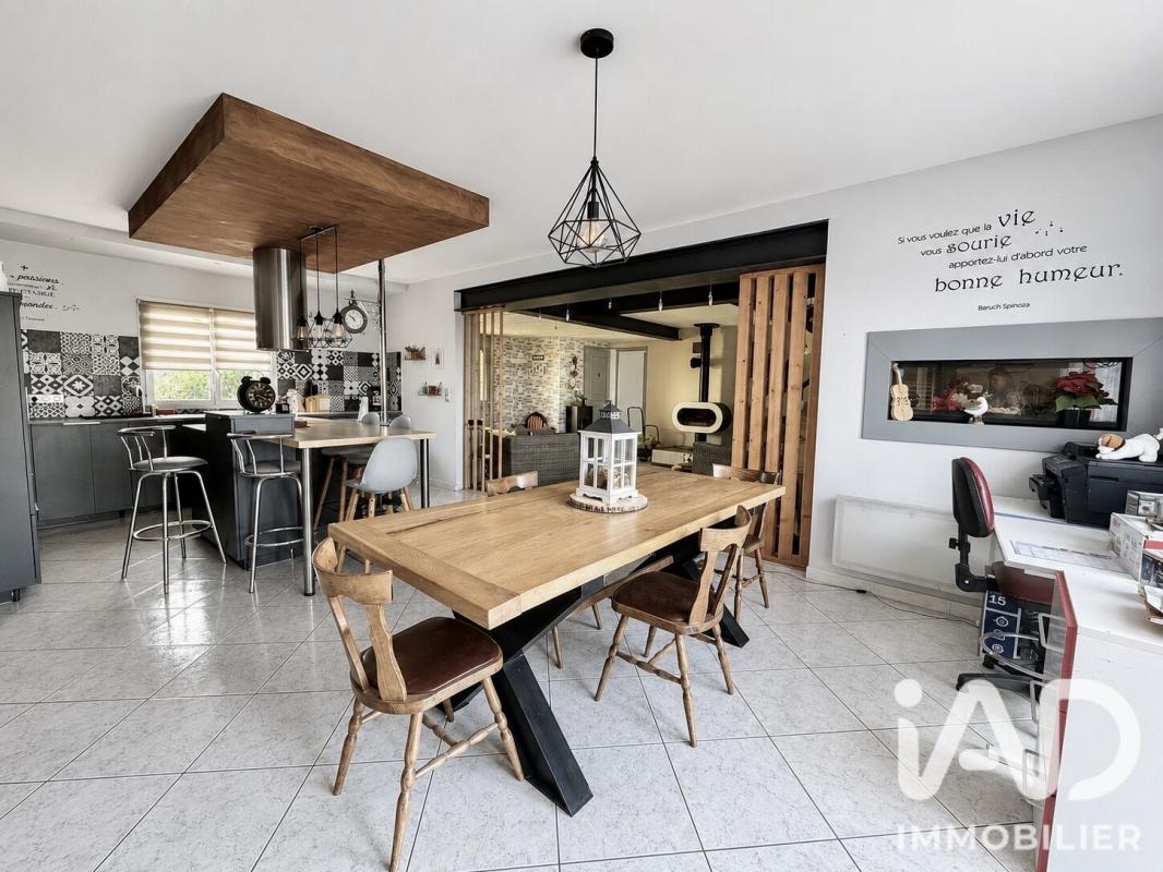 Maison 8 Pièce(s) La Châtaigneraie - Photo 3