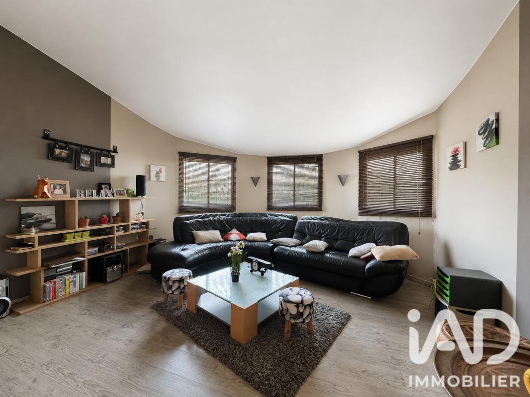 Maison 8 Pièce(s) La Châtaigneraie - Photo 6