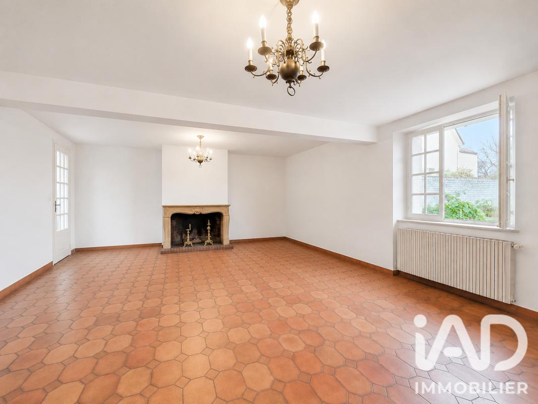 Maison longère 10 Pièce(s) Saint-Georges-sur-Eure