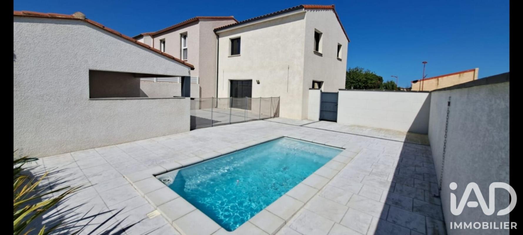 Villa 4 Pièce(s) Brouilla