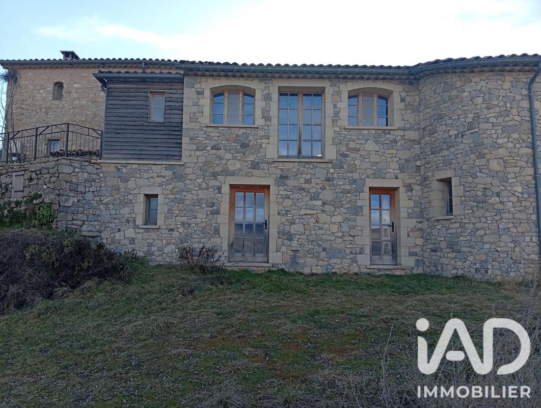 Maison 8 Pièce(s) Rioms