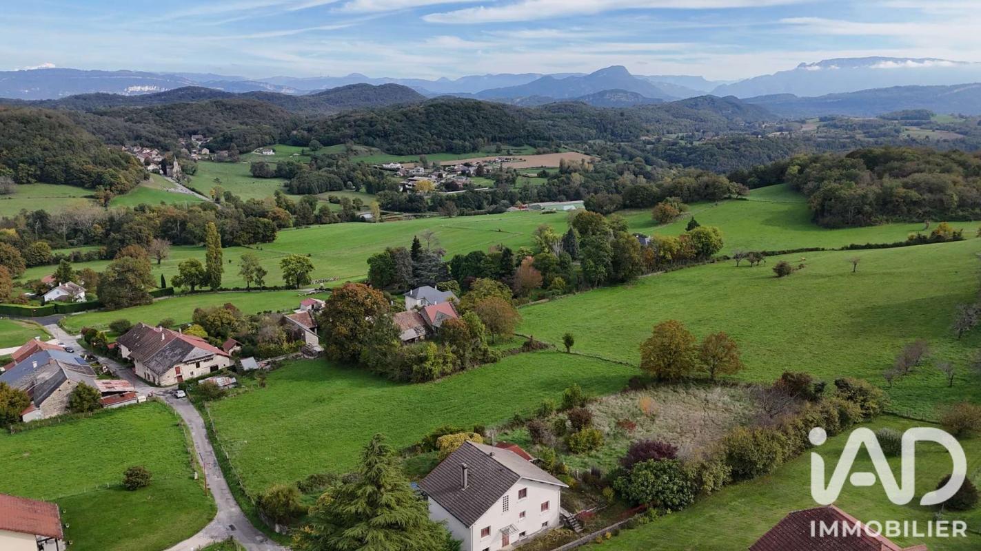 Terrain  Cuzieu