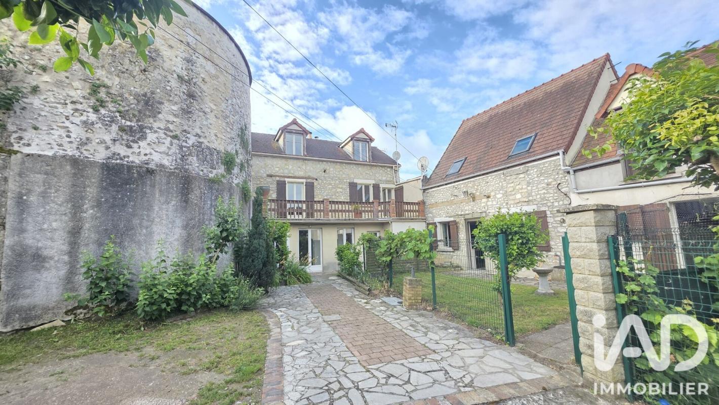 Maison en pierre 6 Pièce(s) Saint-Martin-la-Garenne