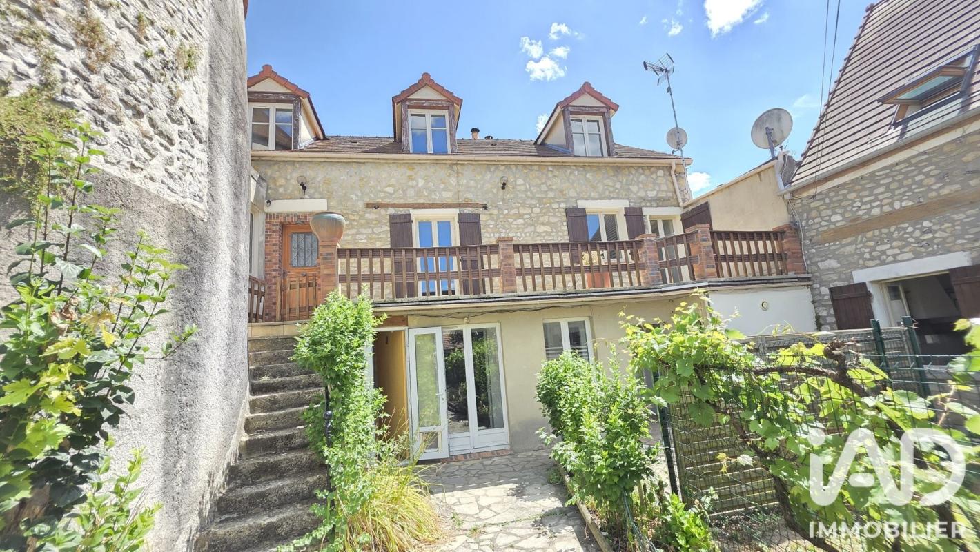 Maison en pierre 6 Pièce(s) Saint-Martin-la-Garenne