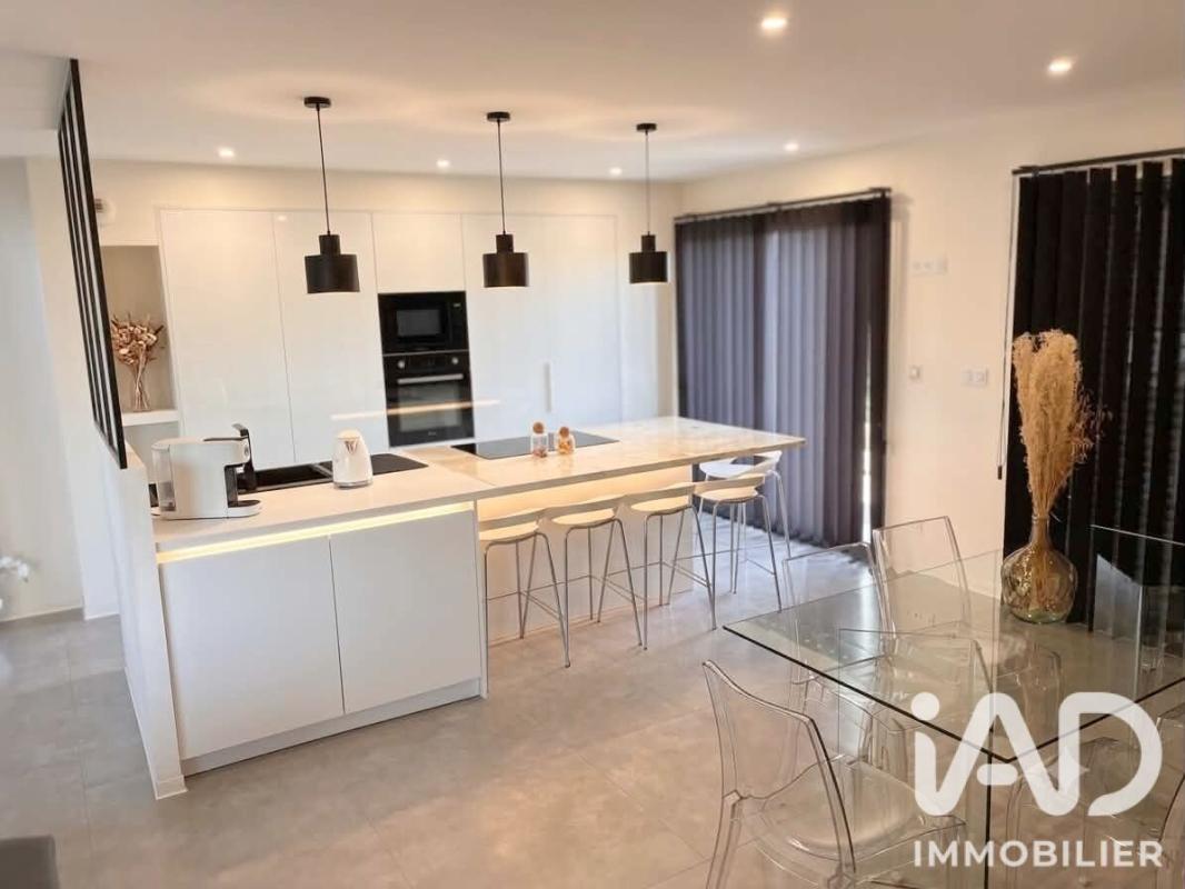 Maison 5 Pièce(s) Montreuil-Juigné - Photo 1