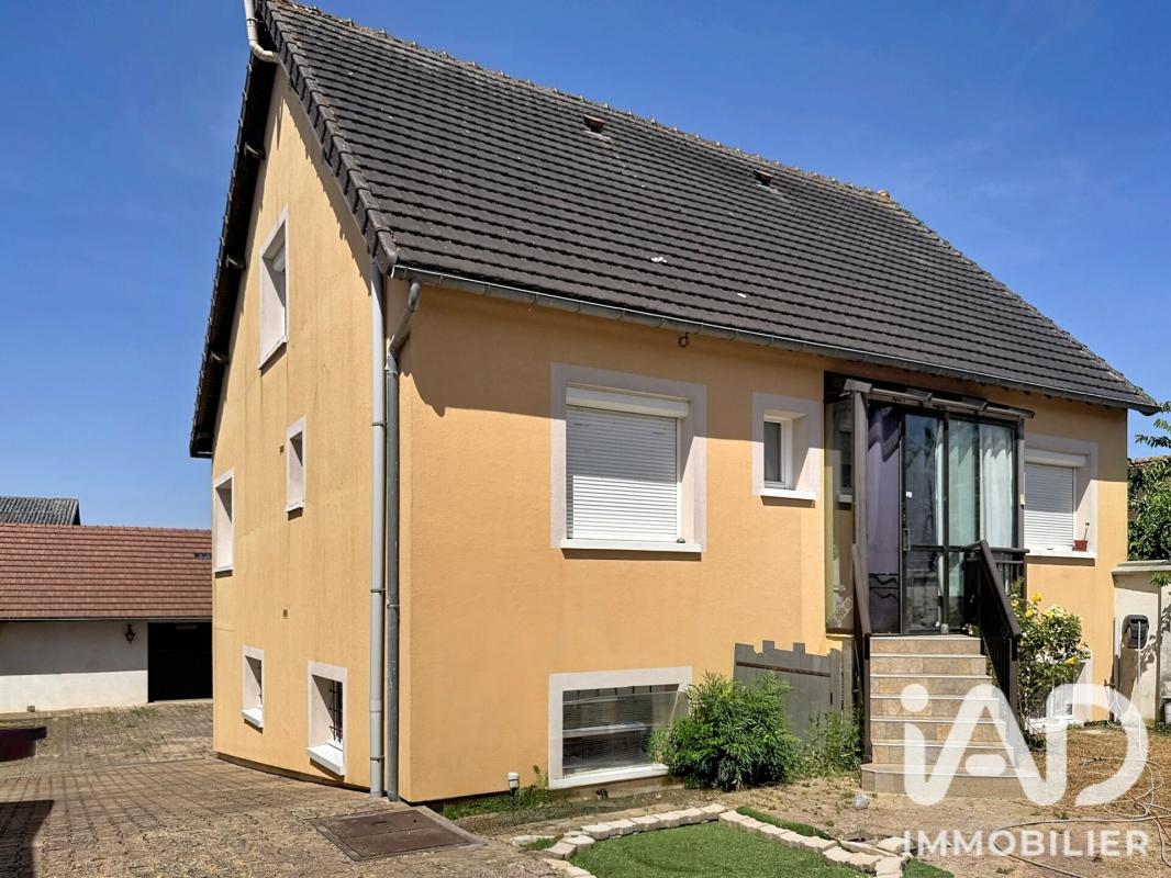 Maison 5 Pièce(s) Auneau