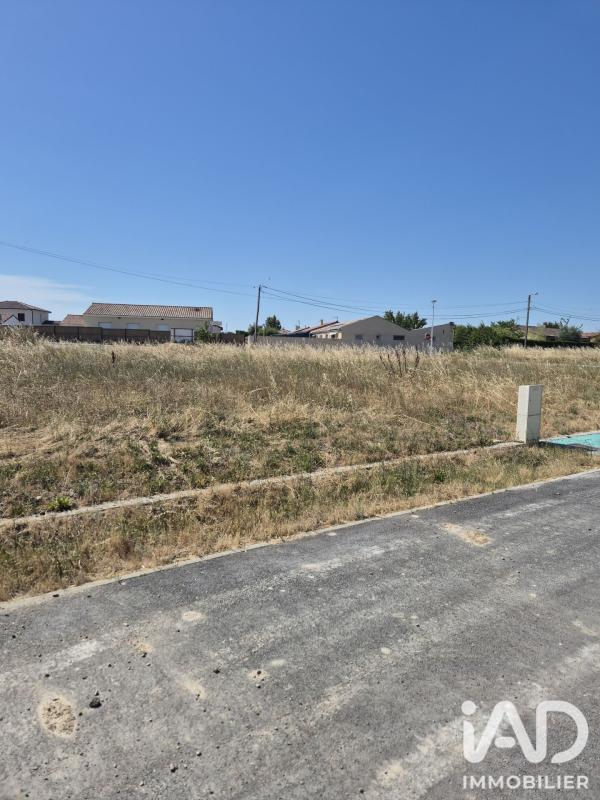 Terrain  Mazères