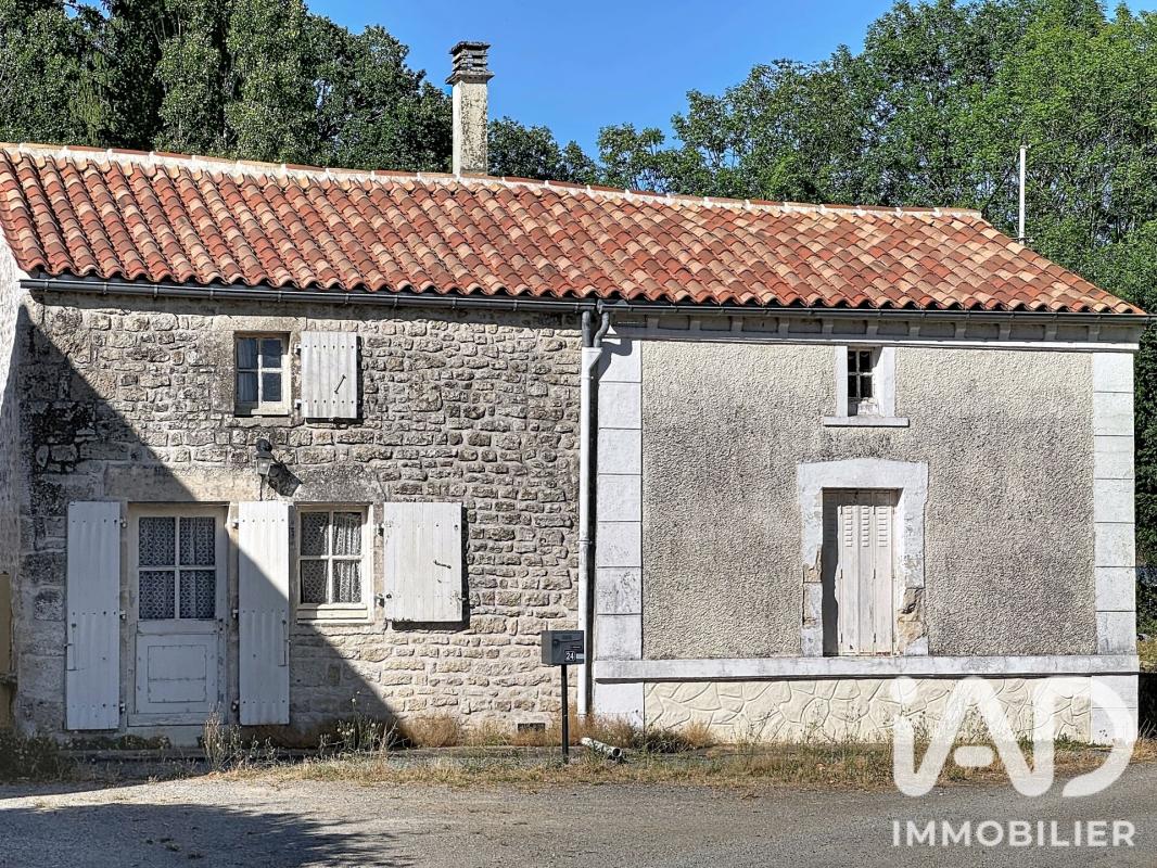 Maison 6 Pièce(s) Saint-Michel-le-Cloucq