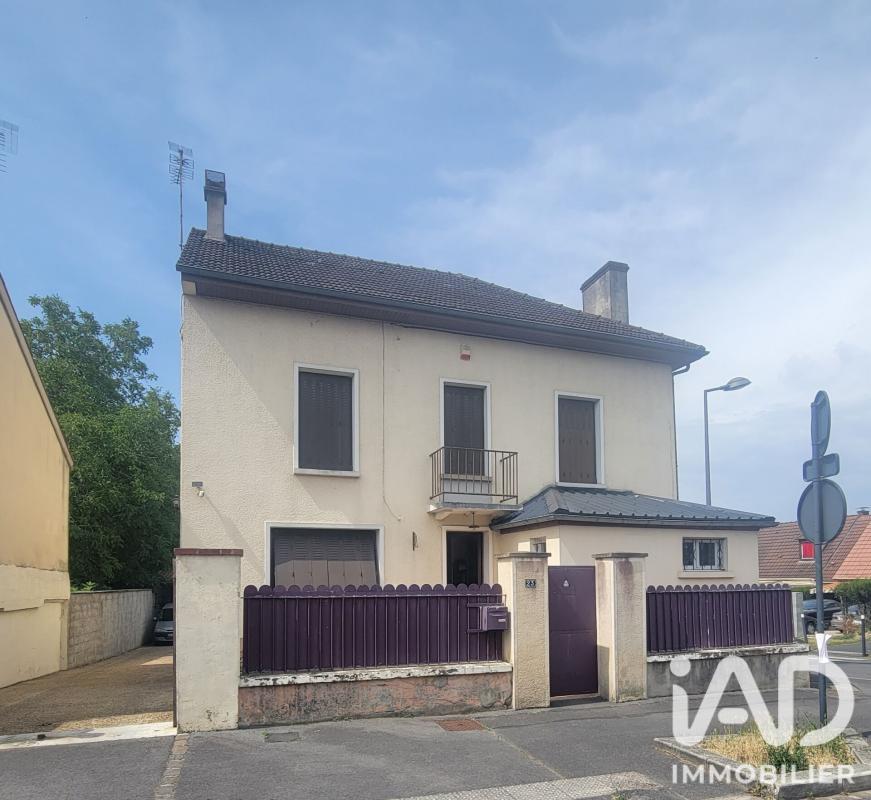 Maison de village 5 Pièce(s) Étampes-sur-Marne
