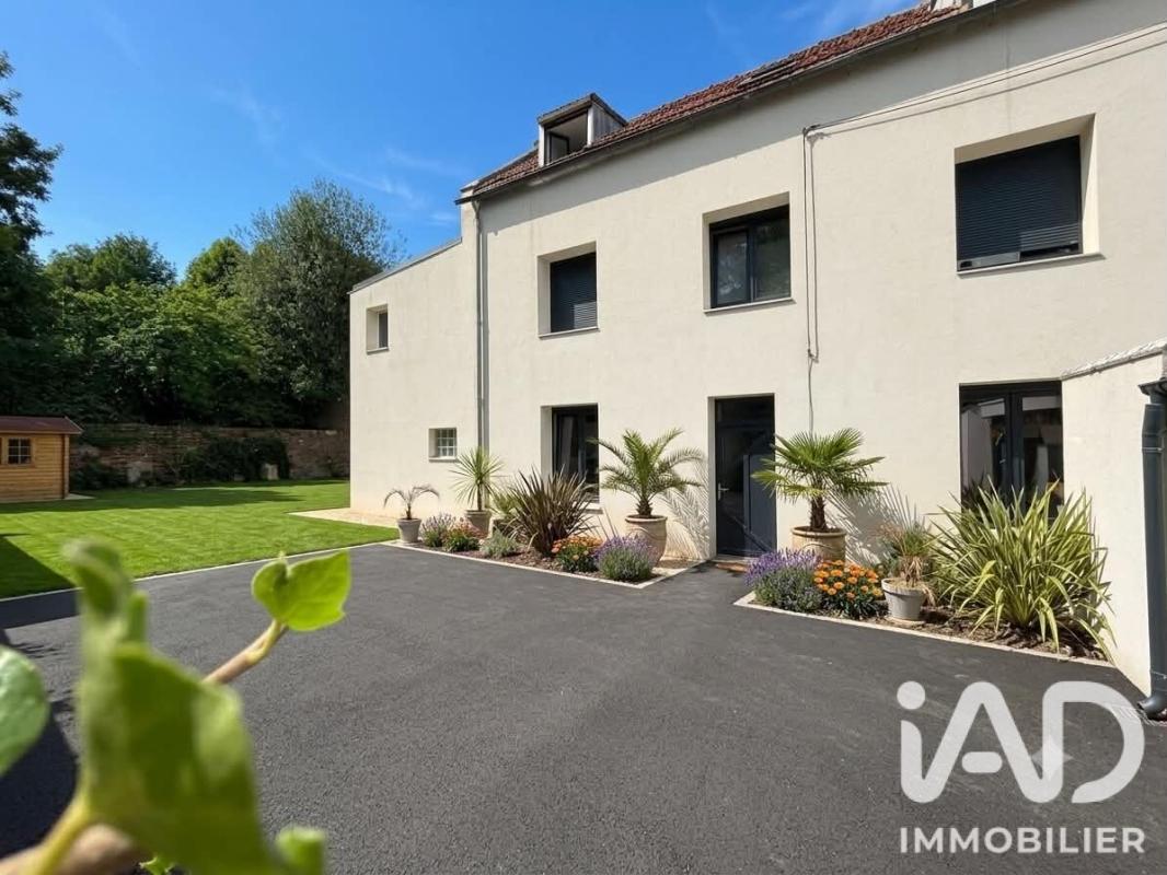 Maison 8 Pièce(s) Cambrai