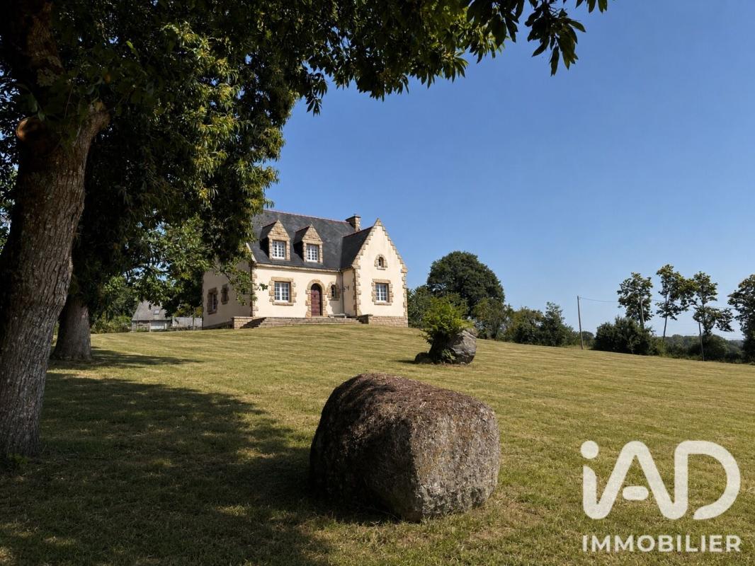 Maison 8 Pièce(s) Cléguérec