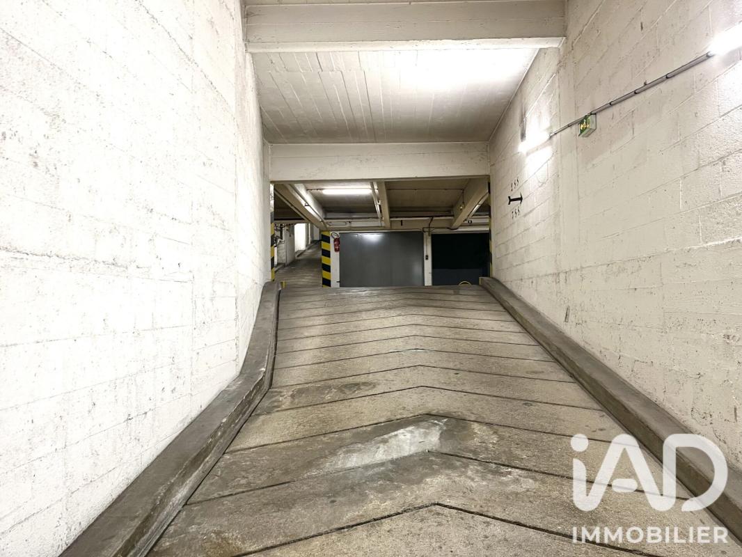 Parking  Paris 7eme Arrondissement - Photo 3