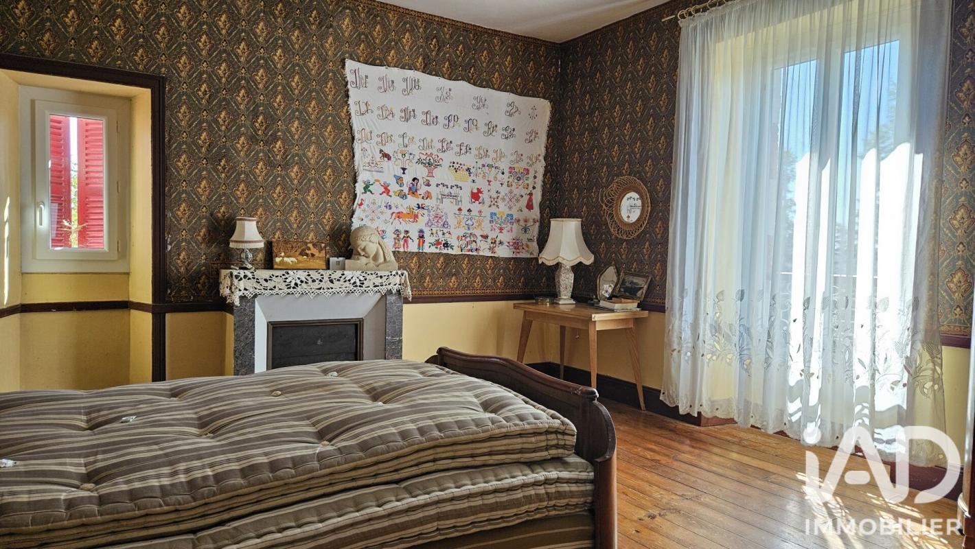 Maison 8 Pièce(s) Saint-Étienne-de-Maurs - Photo 17