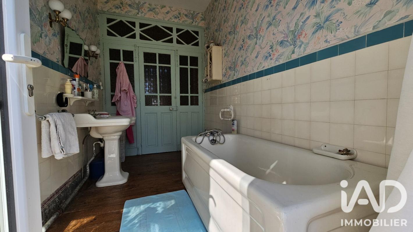 Maison 8 Pièce(s) Saint-Étienne-de-Maurs - Photo 19