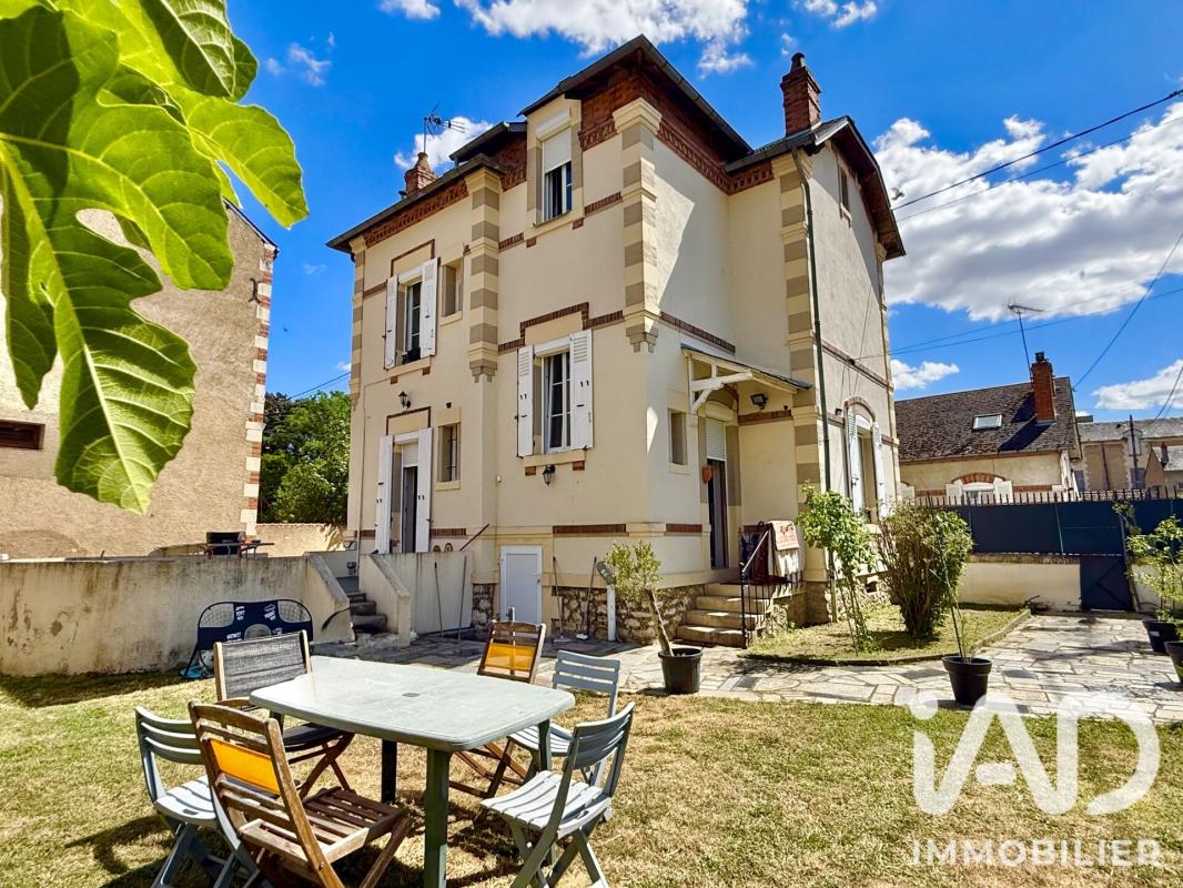 Maison 5 Pièce(s) Cosne-Cours-sur-Loire