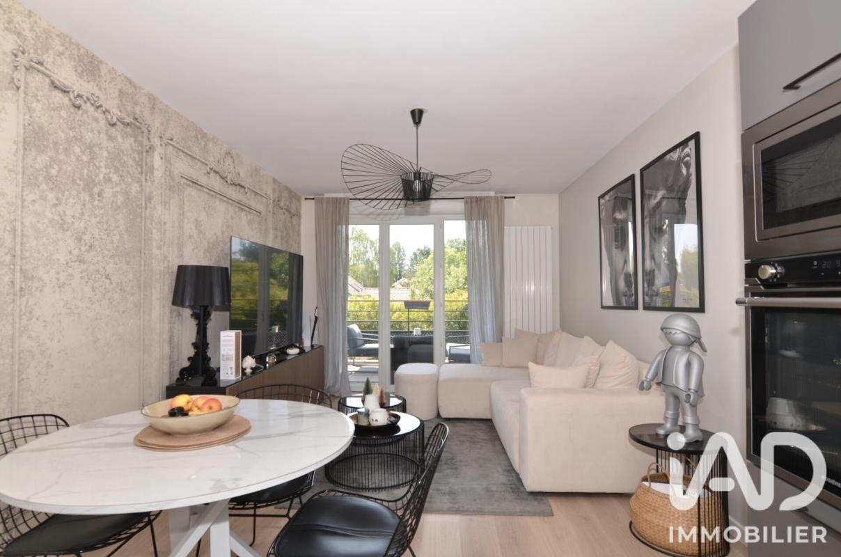 Appartement 3 Pièce(s) Villeneuve-Saint-Denis