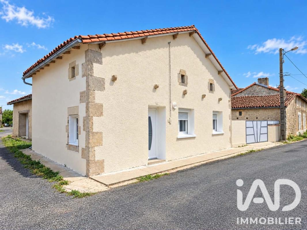 Maison 4 Pièce(s) Savigné