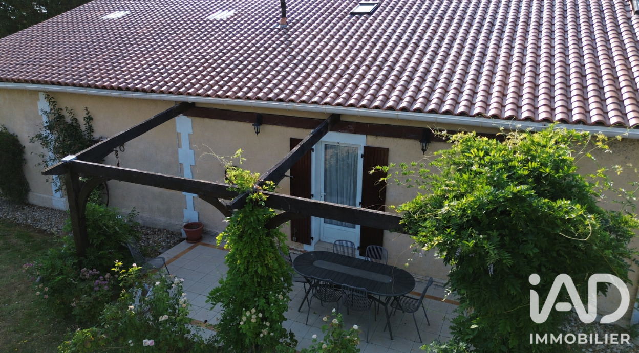 Maison 7 Pièce(s) Montpon-Ménestérol