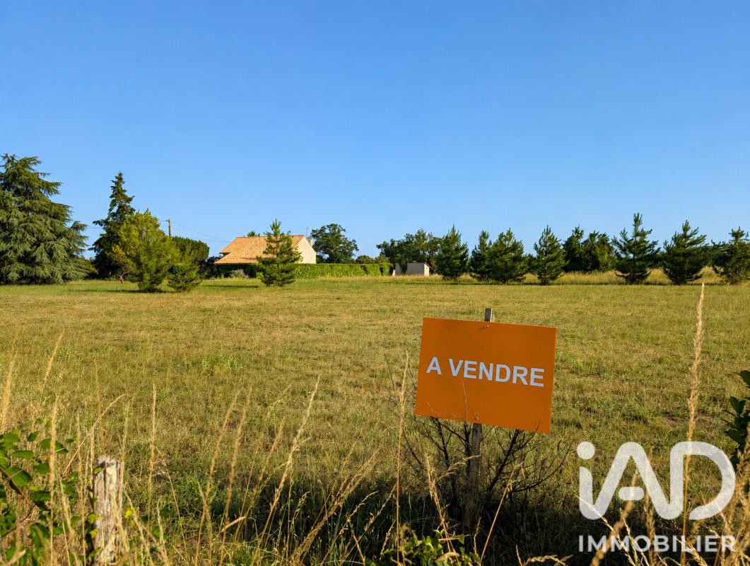 Terrain  Le Pizou