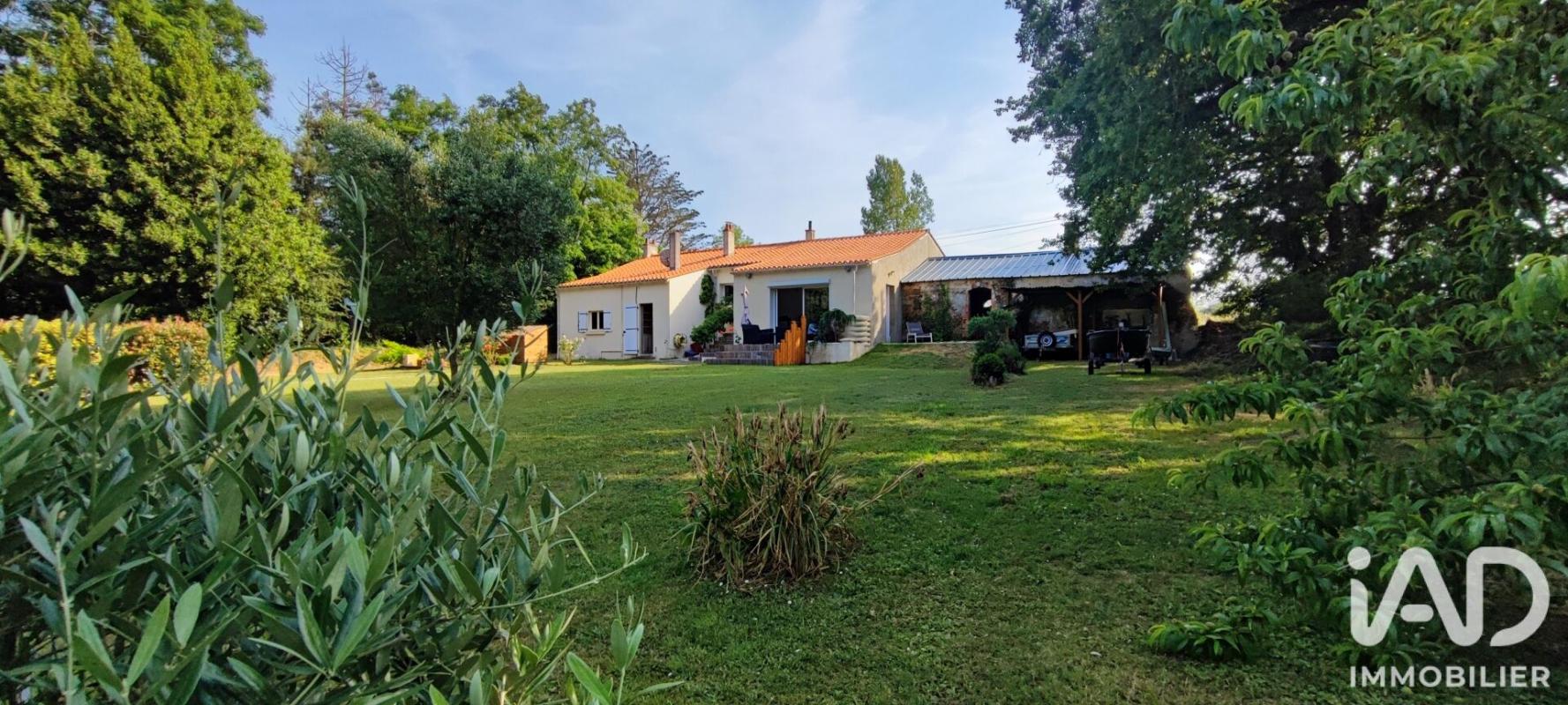 Maison 4 Pièce(s) L'Aiguillon-sur-Vie