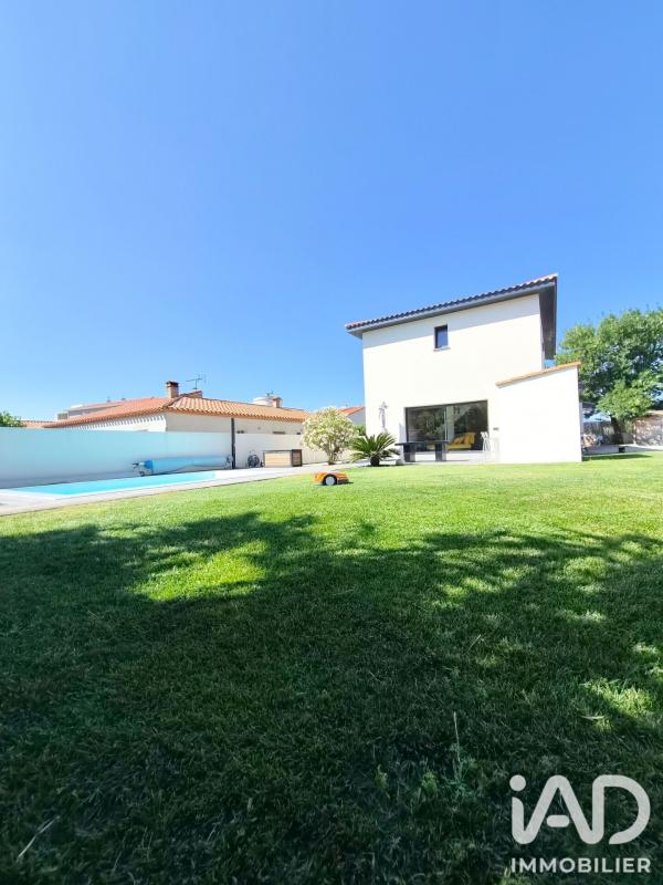 Villa 5 Pièce(s) Pézilla-la-Rivière