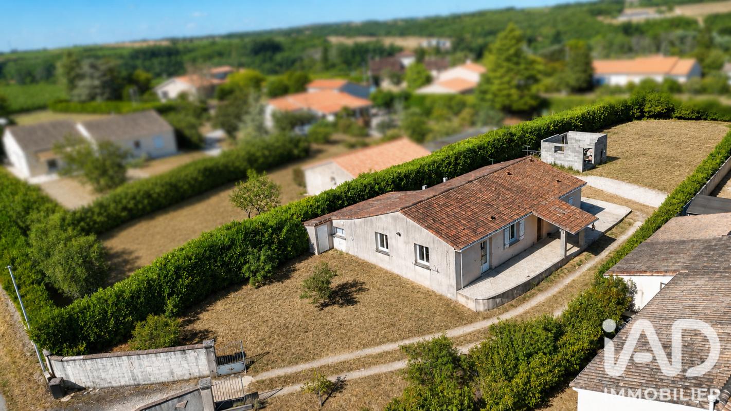 Maison de village 5 Pièce(s) Saint-Saturnin