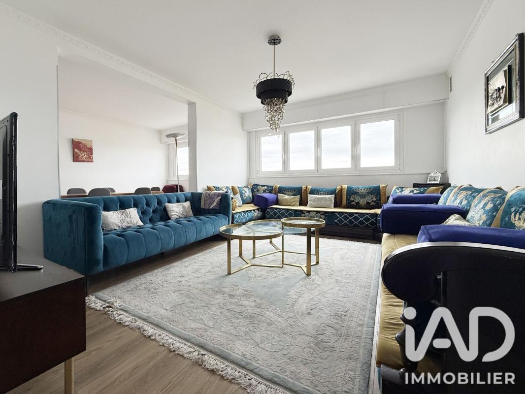 Appartement 4 Pièce(s) Courbevoie