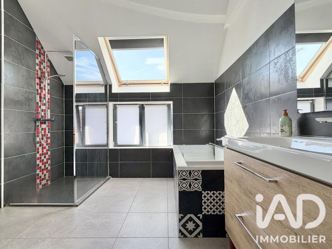 Maison 9 Pièce(s) Sailly-lez-Lannoy - Photo 16