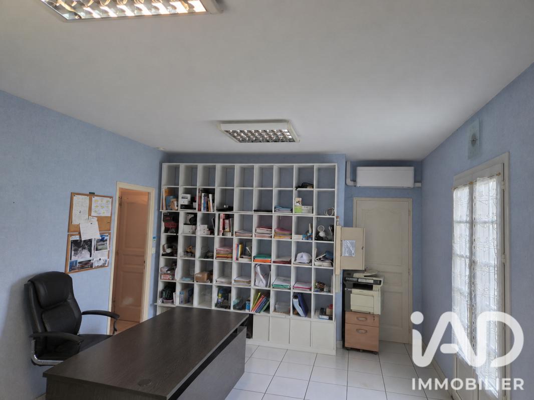 Maison 9 Pièce(s) Saint-Savinien - Photo 11