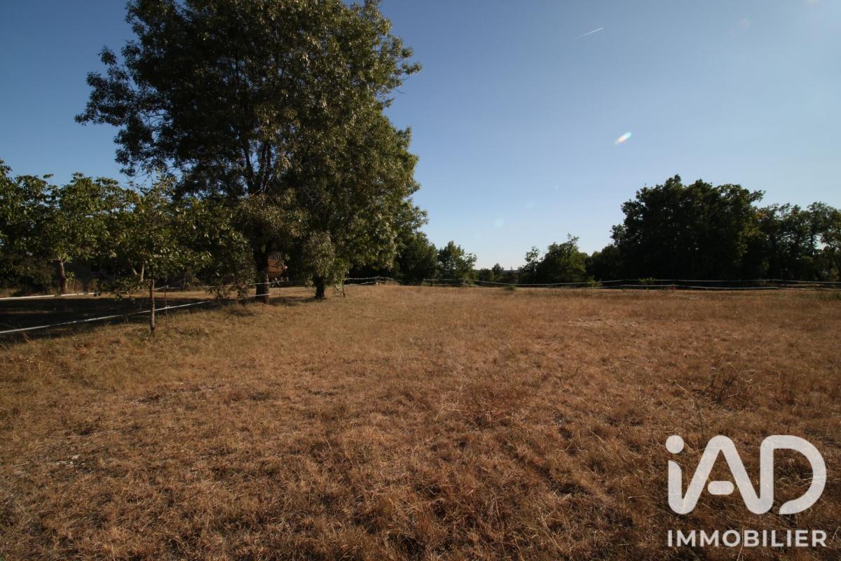 Terrain  Montpezat-de-Quercy