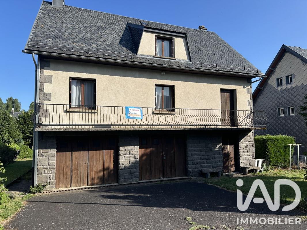 Maison de ville 9 Pièce(s) Besse-et-Saint-Anastaise