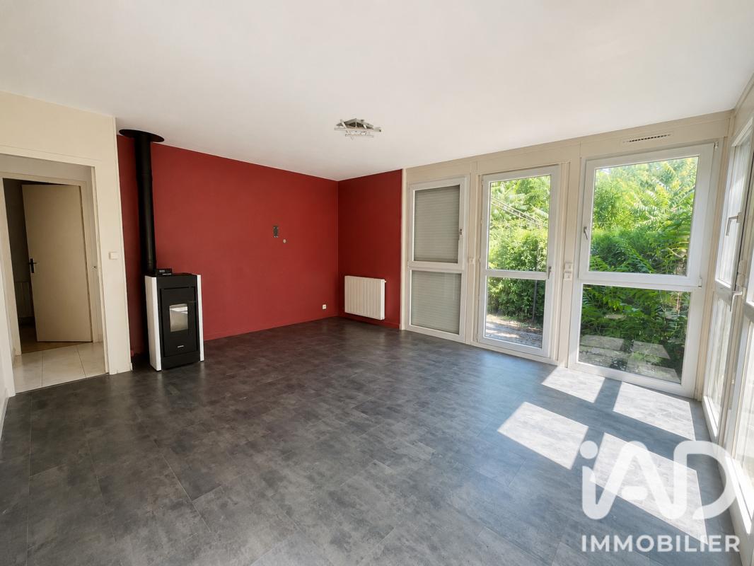 Maison 3 Pièce(s) Yvré-l'Évêque